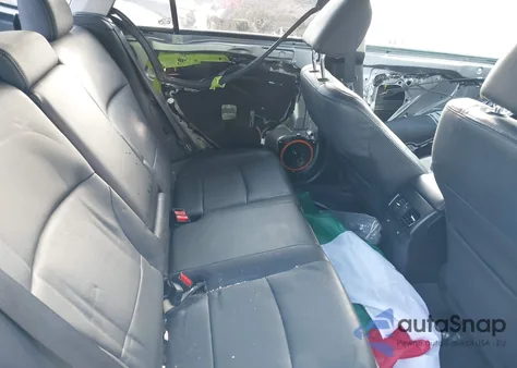 2017 Subaru Outback 3.6R Limited из США, поврежденный, VIN 4S4BSENC6H3424629